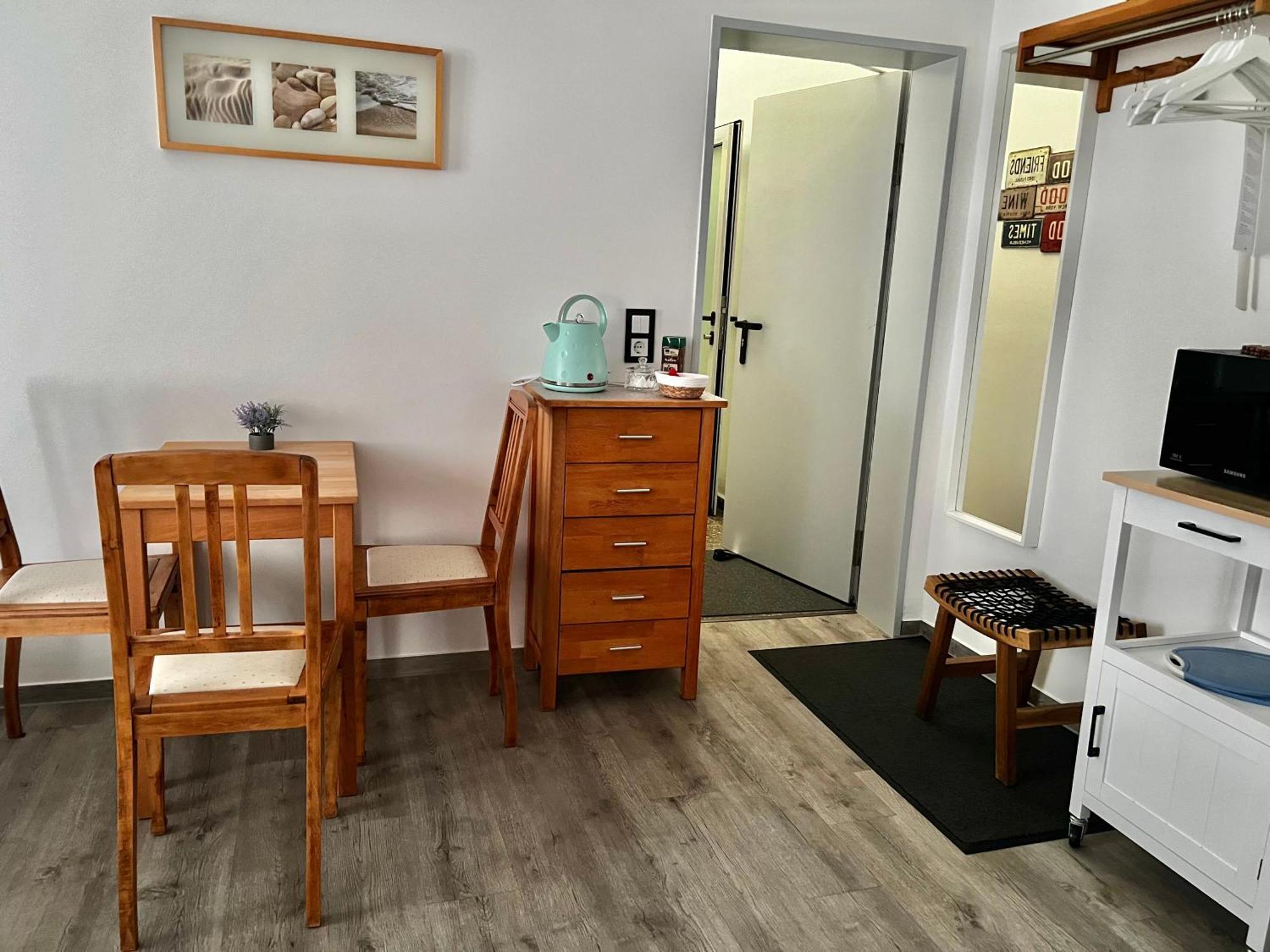Private Room Central กึสโทรว์ ภายนอก รูปภาพ